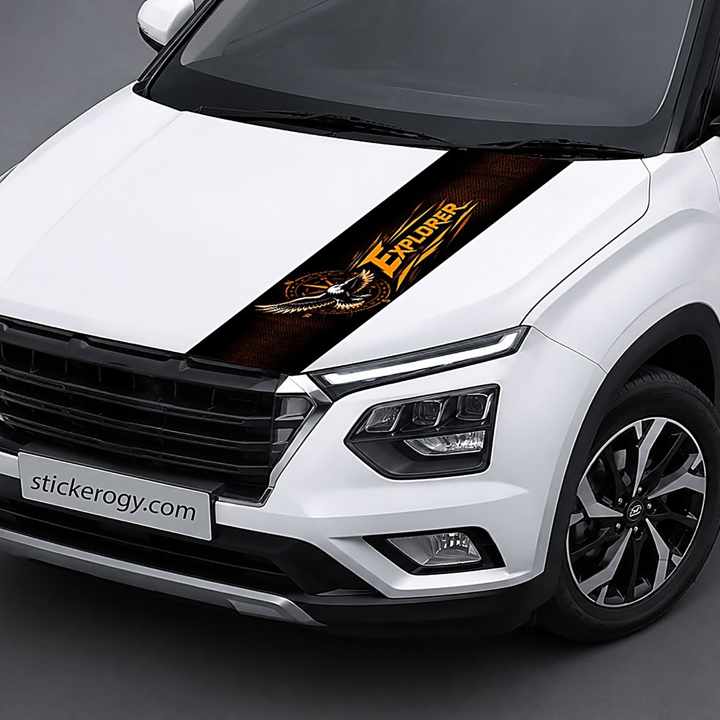 Explorer bonnet wrap on car